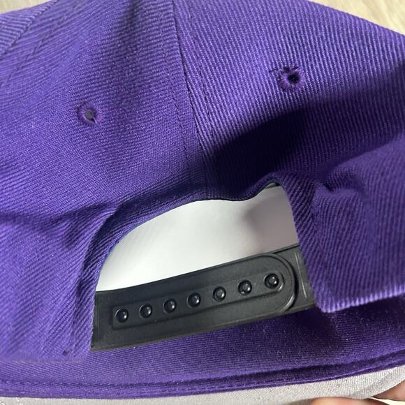 VTG 1998 Las Vegas 400 NASCAR Snapback Hat Black Purple Wool Blend Lot of 2 - Picture 3 of 9